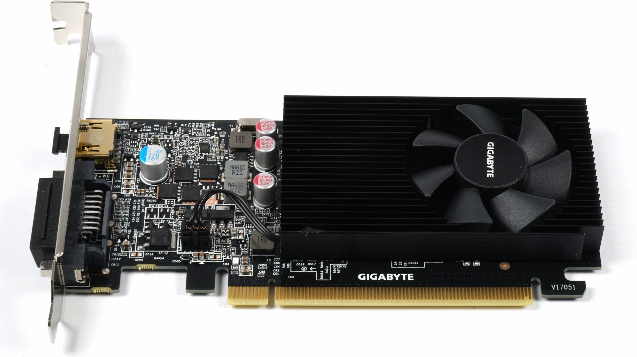 Test GeForce GT 1030 Gigabyte passive et active