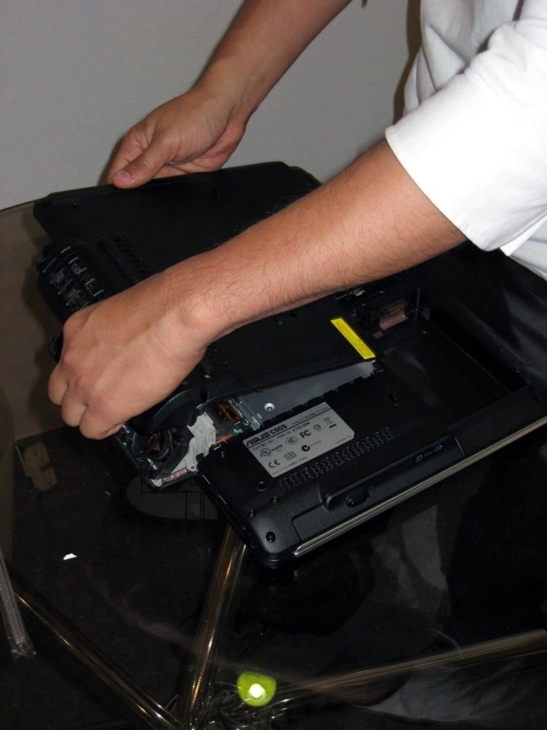 Image 2 : [Computex] C90S : le portable barebone d'Asus