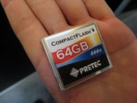Image 2 : Une Compact Flash de 100 Go !