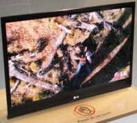 Image 1 : Une TV OLED 50 pouces imprimée en 2 minutes