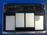 Image 1 : Photo du nouveau MacBook Air : "SSD Card", 4 batteries