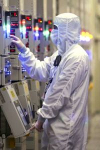 Image 1 : Les équipementiers d’Intel pour le 22 nm