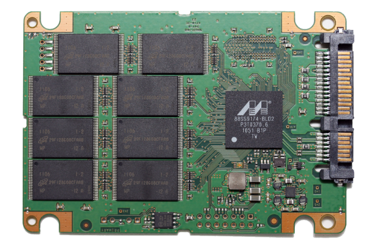 Image 9 : Crucial C400/M4, Intel SSD 320/510, OCZ Vertex 3 : la guerre des SSD