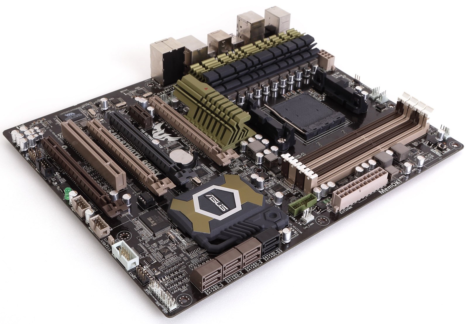 Image à la une de 990FX (AM3+) : le renouveau d'AMD et du SLI?