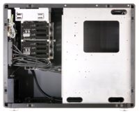 Image 3 : Lian-Li PC-V700 : un petit boîtier compatible ATX