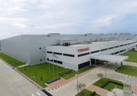 Image 1 : Toshiba ouvre une nouvelle usine de semiconducteurs