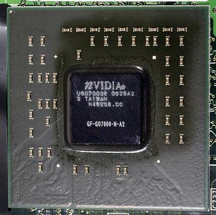 Image 1 : NVIDIA porte plainte parce qu'il estime être le père des GPU