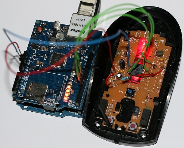 Image à la une de Hacker sa souris pour en faire une webcam