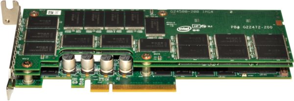 Image 1 : Les SSD 750 d'Intel utilisent le PCI-Express