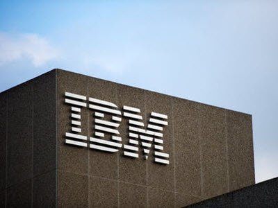 Image 1 : Le chiffre d'affaires d'IBM est historiquement bas