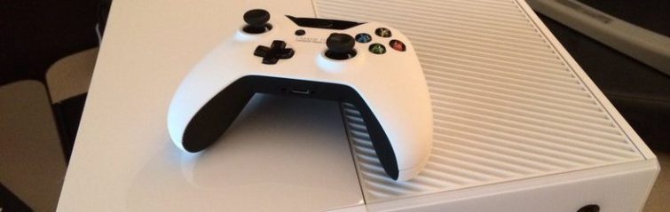 Image 1 : Xbox : la One passe au blanc et à 1 To