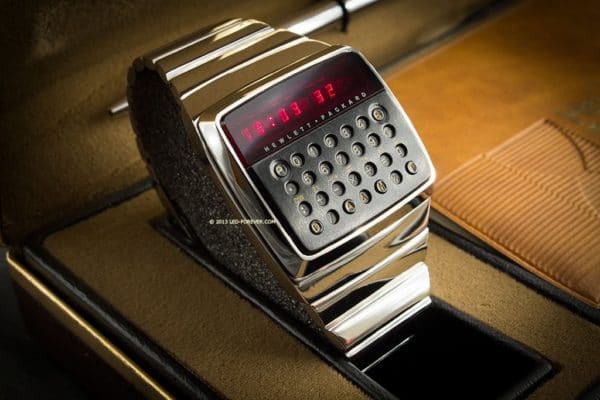 Image 1 : Une smartwatch HP de 1977 vendue à 14 500 $