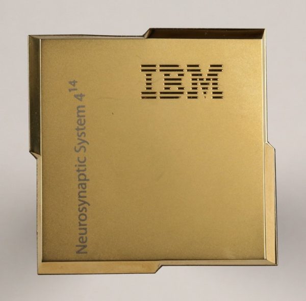 Image 1 : TrueNorth : IBM présente un processeur inspiré par le cerveau