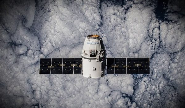 Image 1 : Google soutient l'internet par satellite de SpaceX - MAJ