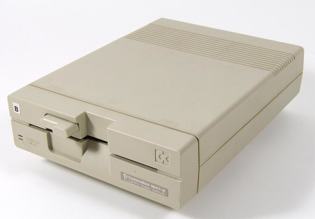 [Recherche] lecteur Disquettes 1541 II Commodore64-21-1024x713