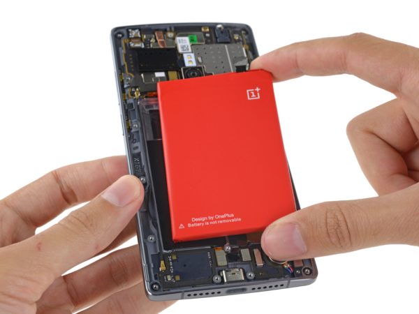 Image 1 : Le OnePlus 2 est facile à réparer
