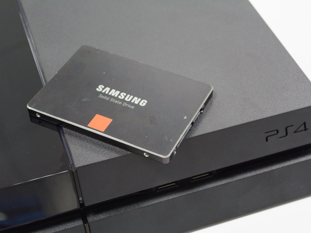 Image 1 : Installer un SSD dans la PlayStation 4 : le guide