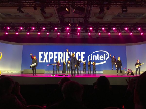 Image 1 : Intel se maintient malgré la baisse des PC