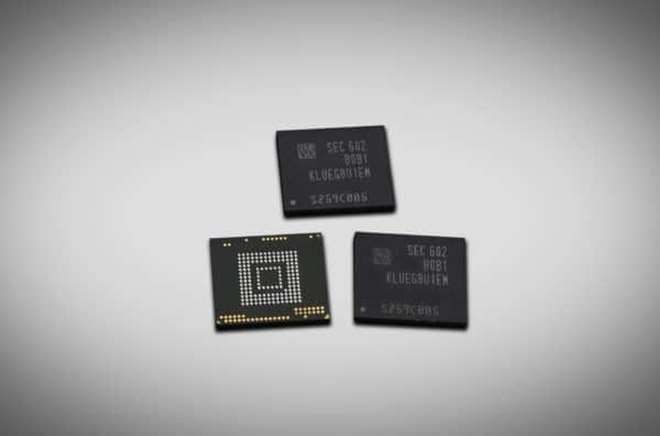 Image 1 : Smartphones : une puce Samsung de 256 Go de mémoire flash aussi rapide qu'un SSD