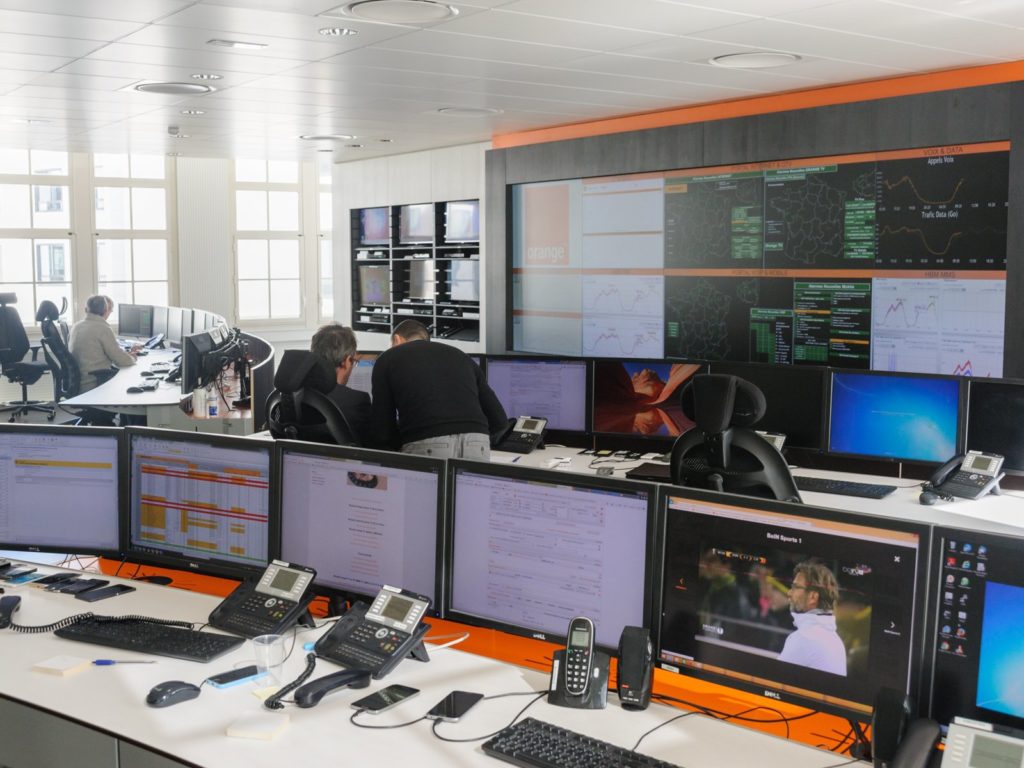 Image 2 : Reportage : ces ingénieurs gardiens de la qualité du réseau Orange