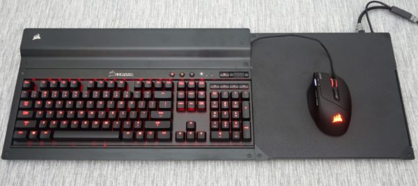 Corsair Lapdog : support clavier-souris pour jouer sur son canapé