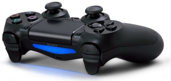 Image 1 : La PlayStation 4 passe elle aussi à l'ère du 2.0