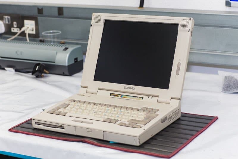 Image à la une de Incroyable : pas de McLaren F1 sans MS DOS et un Pentium 120 MHz