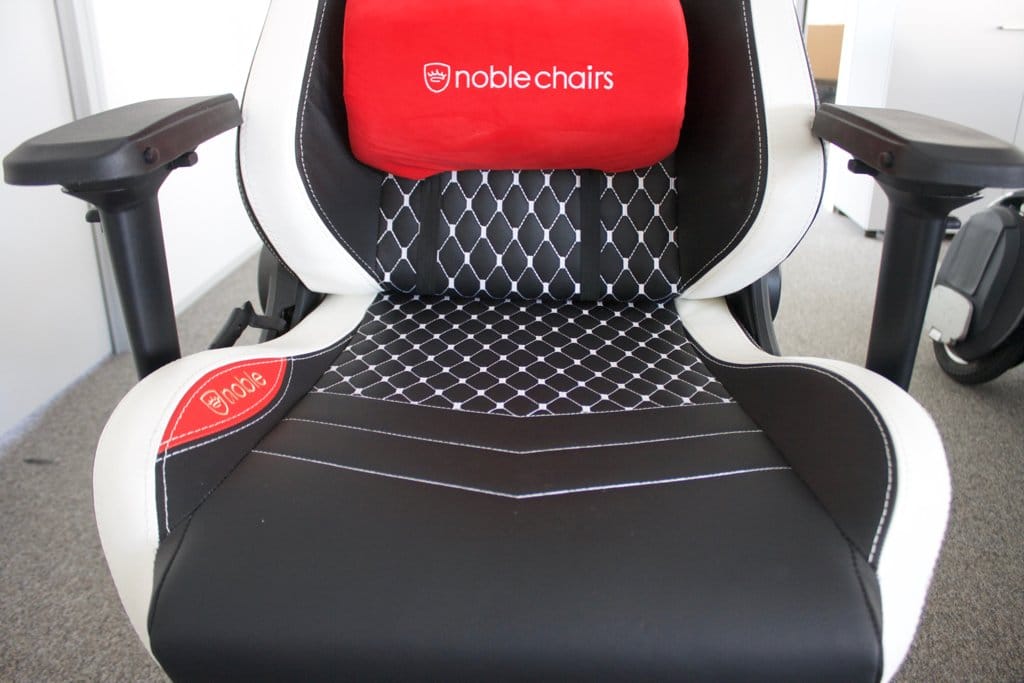 Image à la une de Test : noblechairs Epic Series, fauteuil gaming de luxe, tout cuir, tout confort