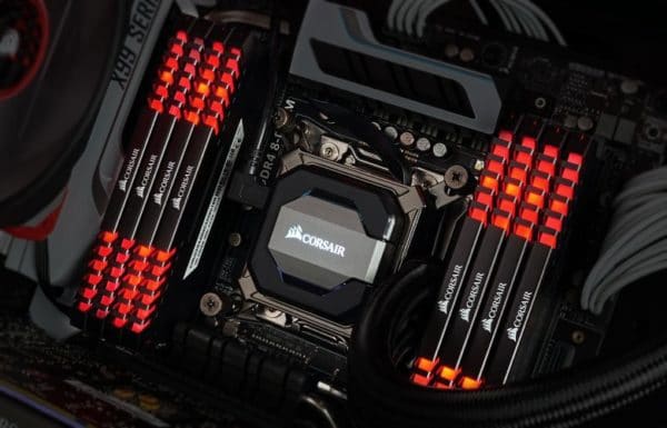 Image 4 : Le kit Vengeance LED DDR4 de Corsair voit rouge : lumières et performances aux rendez-vous