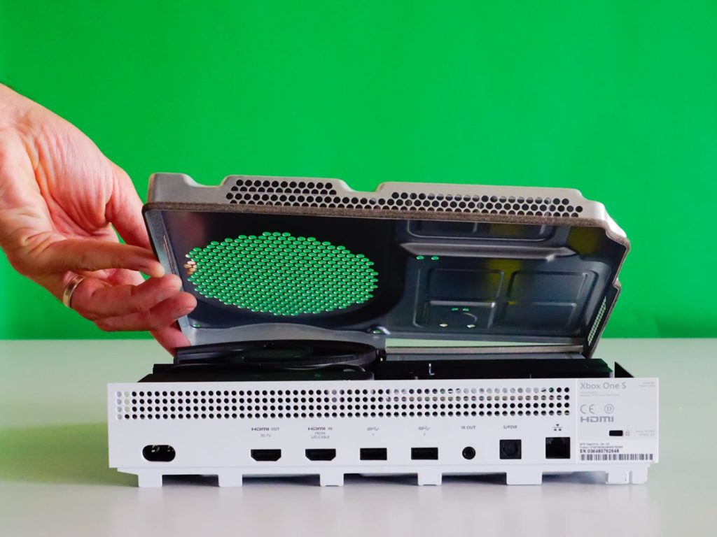 Comment remplacer le bloc d'alimentation Xbox One S 