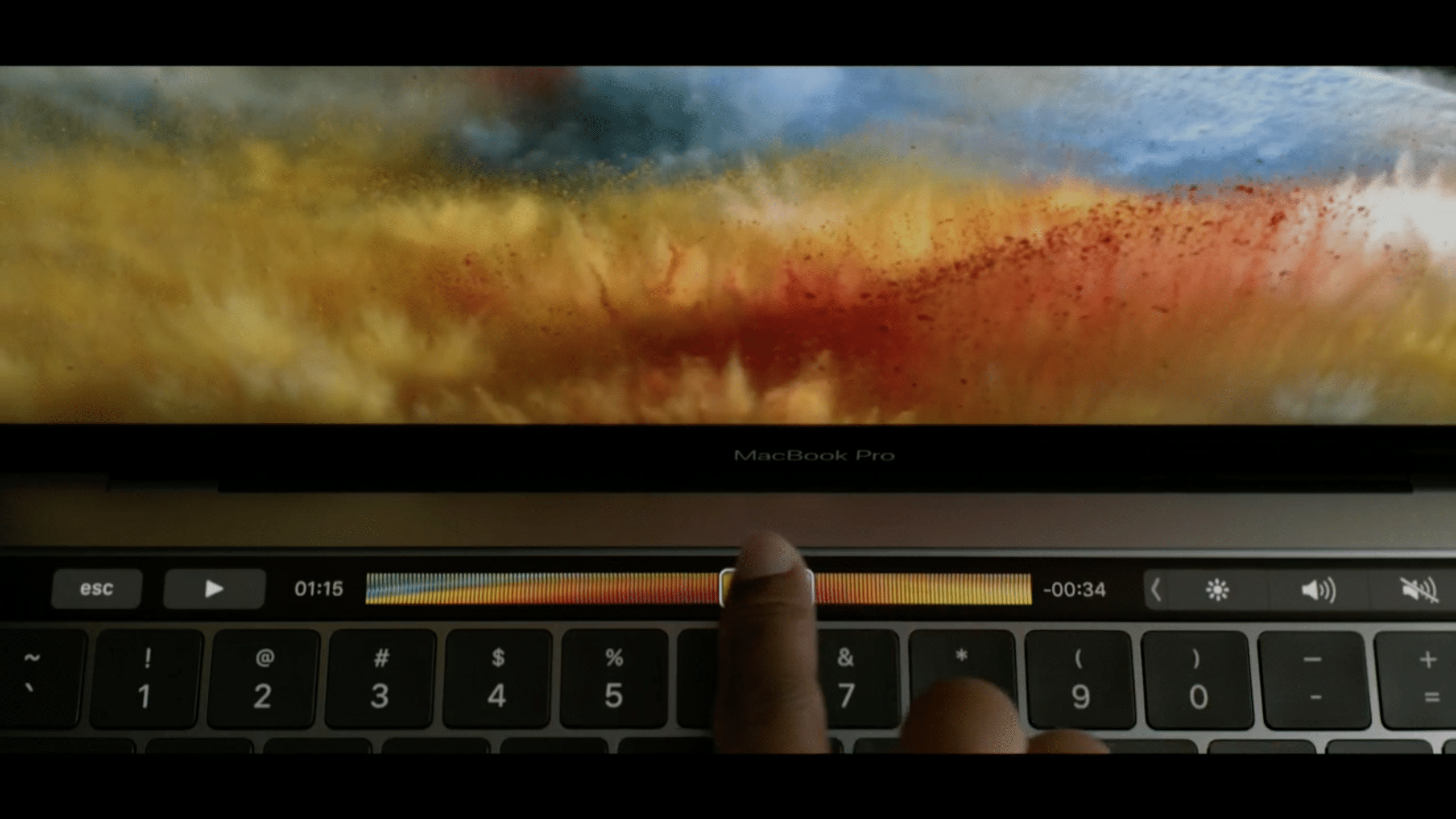 Image 14 : MacBook Pro 2016 : écran OLED, Radeon Pro Polaris 11, plus petit qu'un MacBook Air