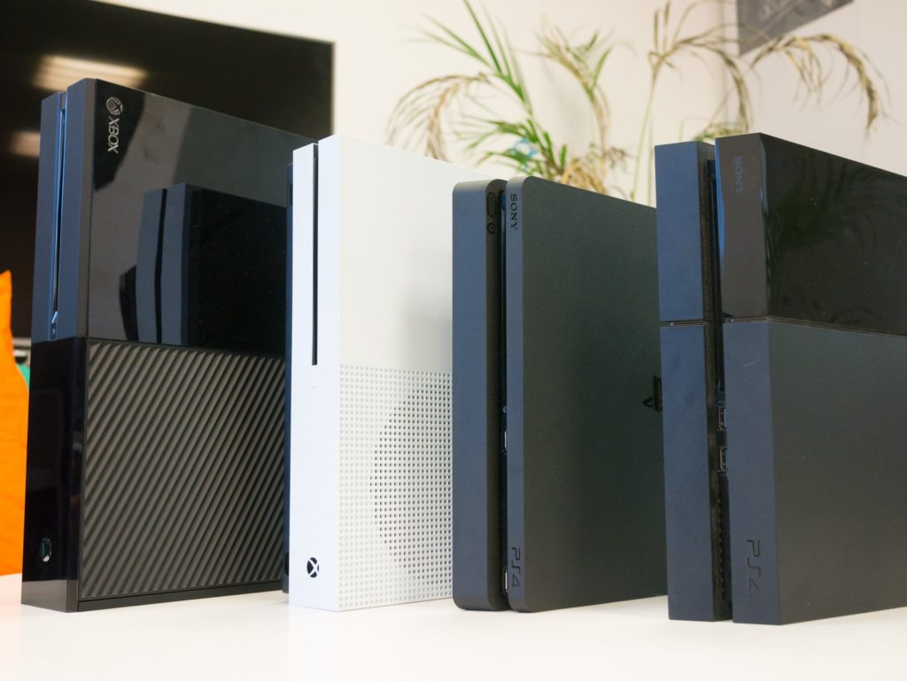 Image 10 : Face à face : PlayStation 4 Slim contre Xbox One S et PS4