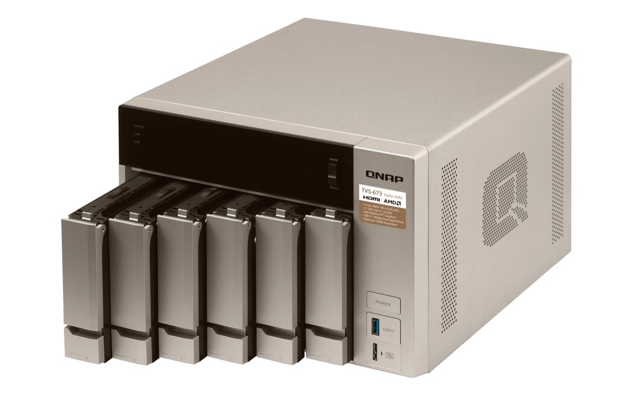 Image 7 : TVS-x73 : un NAS QNAP 4K avec CPU AMD-R et un SSD M.2 en guise de cache !