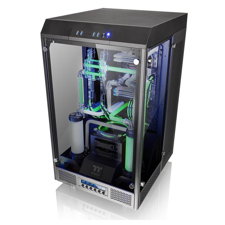 Image à la une de Boîtier Thermaltake Tower 900 : une allure de frigo pour du watercooling extrême