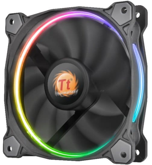Image à la une de Thermaltake connecte ses ventilateurs à Internet, à contrôler avec son smartphone