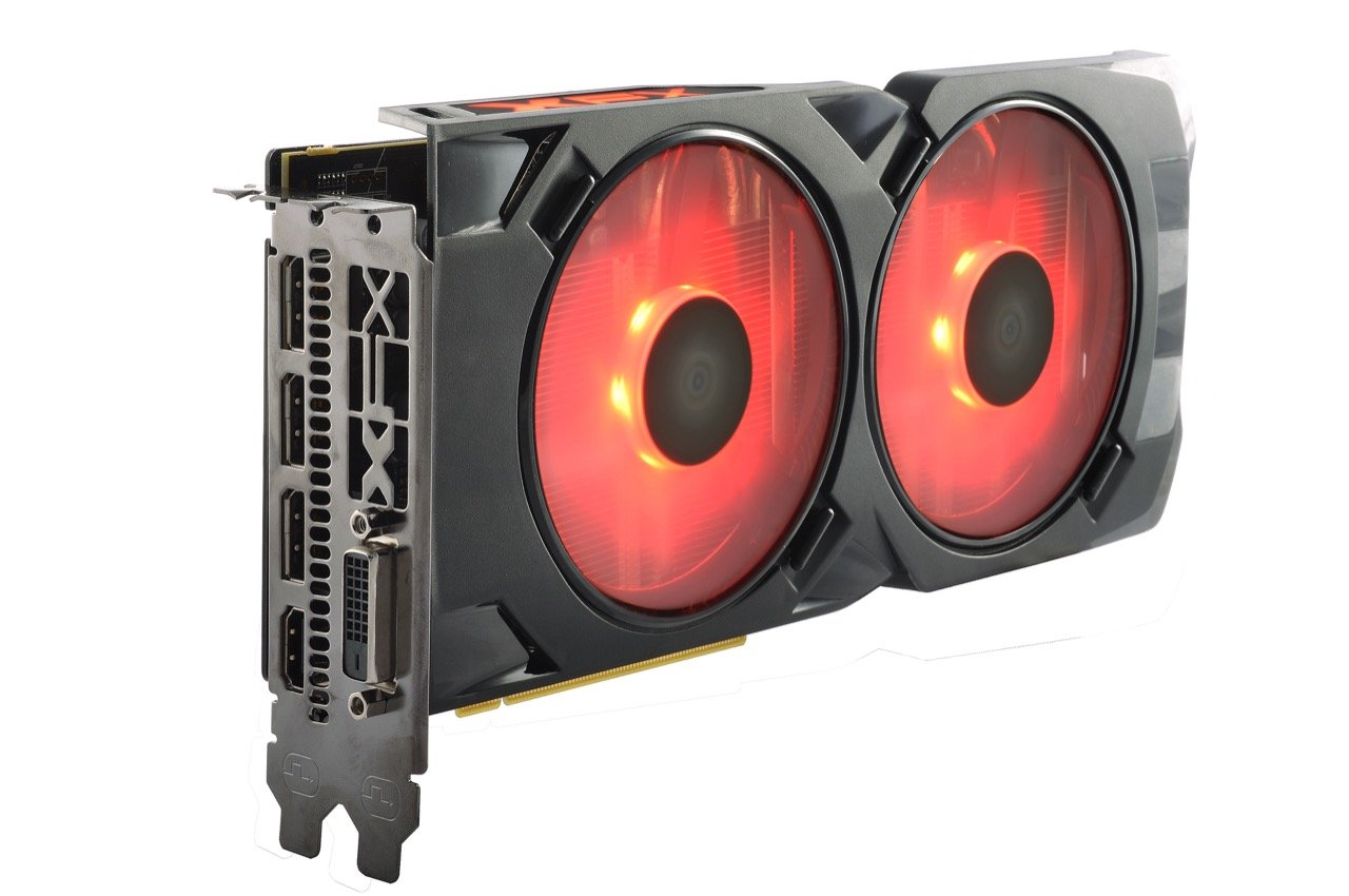 Image 5 : XFX Radeon RX 480 Crimson Edition : LED rouges et ventilateurs modulaires