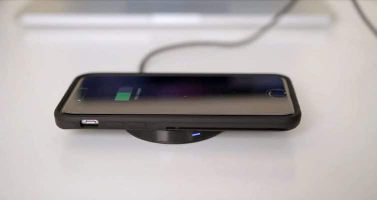 Image 1 : L'iPhone 8 compatible Qi ? Apple rejoint le Wireless Power Consortium
