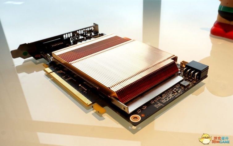 Image 4 : GeForce GTX 1070 single slot de Galax : détails des fréquences et températures