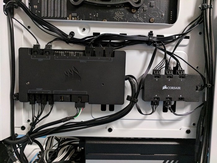 Image à la une de Vidéo : Corsair Commander Pro gère les couleurs et la chaleur de son PC