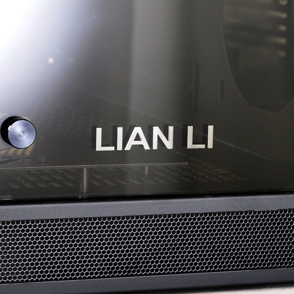 Image 4 : Lian-Li PC-O11WGX : un boîtier certifié Asus ROG, avec USB 3.1 Type-C