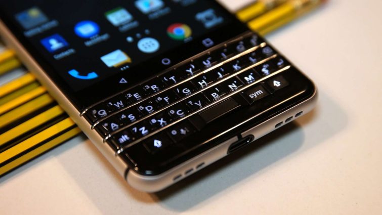 Image 1 : Test : Blackberry KeyOne, priorité à l'autonomie et au clavier