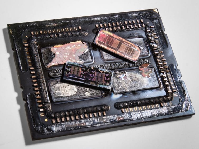 Image 1 : AMD Threadripper : aucune puce n'est finalement vide, un 32 coeurs possible