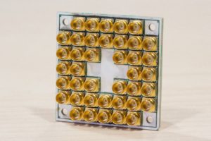 Image 1 : Vidéo : premier processeur quantique d'Intel à 17 qubits supraconducteurs
