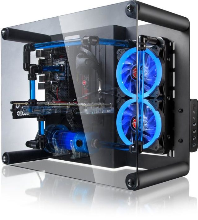 Image 3 : Trois boîtiers Raijintek transparents pour bien mettre son PC en avant