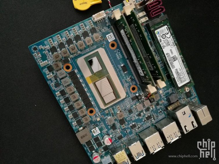 Image 1 : Première photo du module MCM d'Intel et AMD, dans les ultrabooks d'ici Noël ?