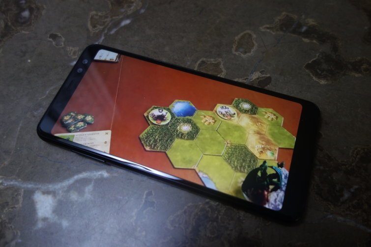 Image 1 : Test du Samsung Galaxy A8, la réponse à OnePlus