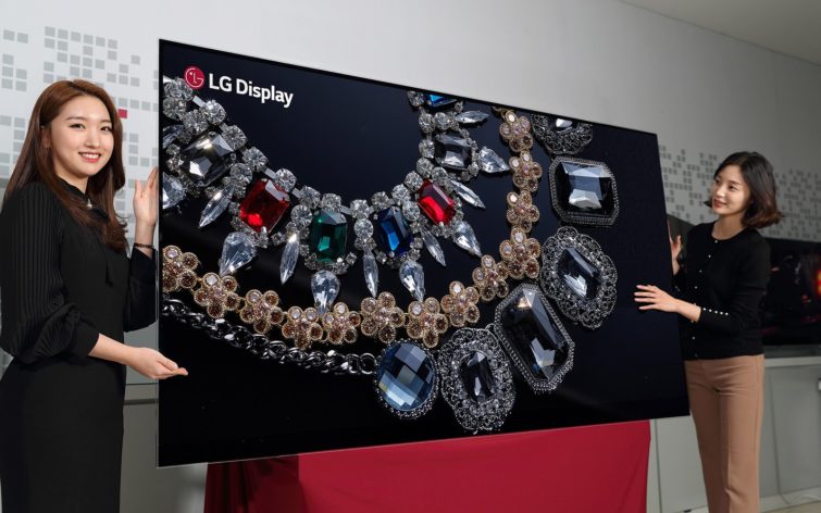 Image 1 : Des dimensions et une définition monstrueuse pour la nouvelle OLED TV de LG