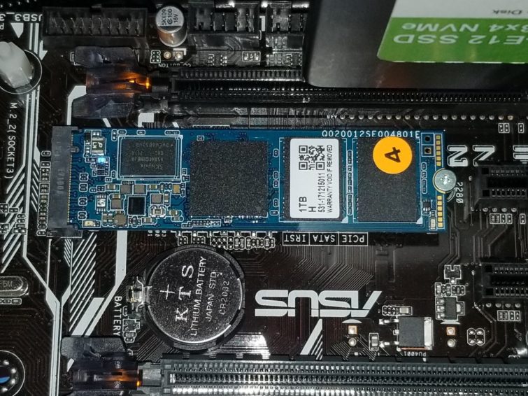 Image 1 : Contrôleur SSD Phison PS5012-E12 officiel, jusqu'à 8 To et 3200 Mo/s