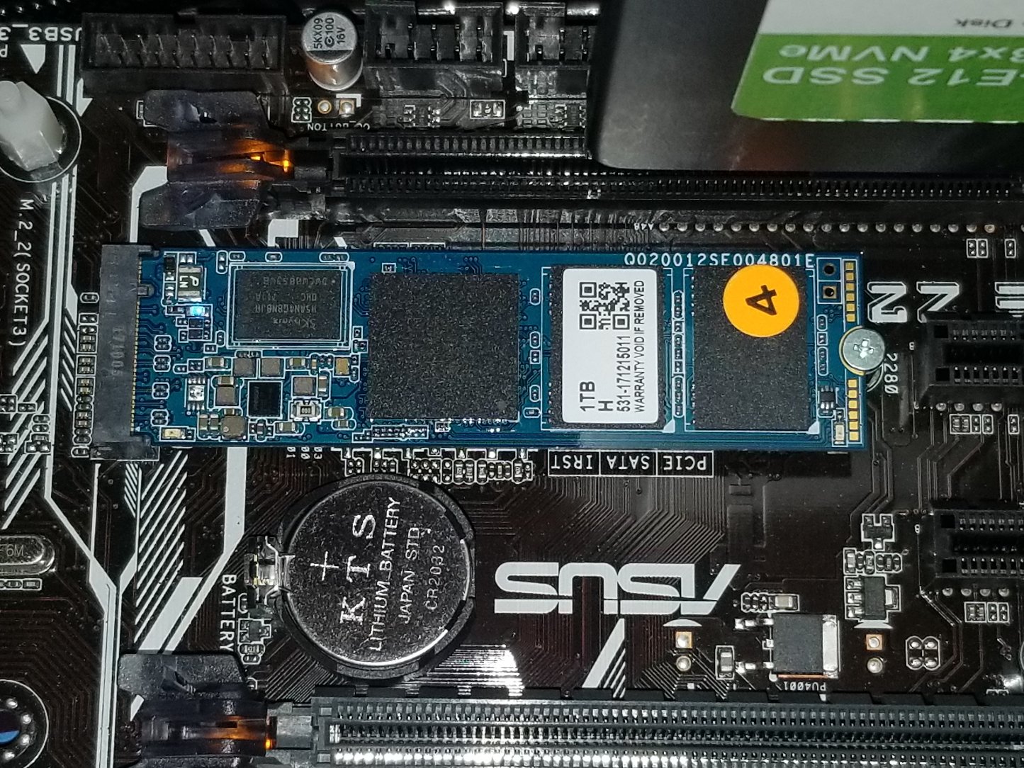 Image à la une de Contrôleur SSD Phison PS5012 E12 officiel, jusqu'à 8 To et 3200 Mo/s
