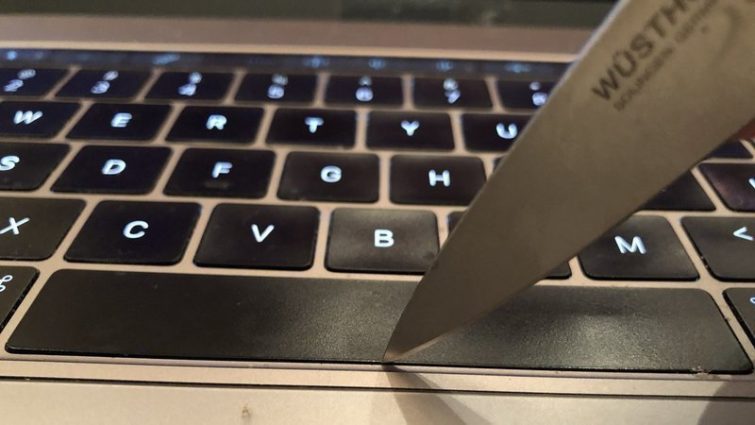 Image 1 : MacBook Pro : échec cuisant du nouveau clavier à switch Butterfly ?